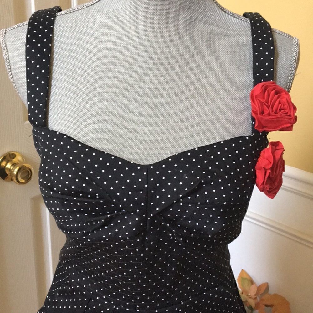 City Triangles Dress  - Picture 4 of 8
